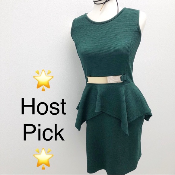 mesmerized Dresses & Skirts - 3/$25 Dress Green Ladies Large. Stretch (2)